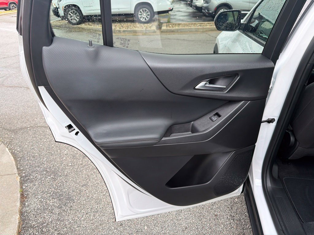 Used 2026 Chevrolet Equinox LT FWD image 17
