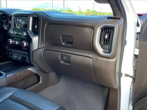 Used 2020 GMC Sierra 3500 Denali w/ Denali Ultimate Package image 18