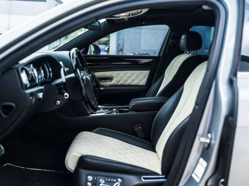 Used 2017 Bentley Flying Spur S V8 AWD/4WD image 26