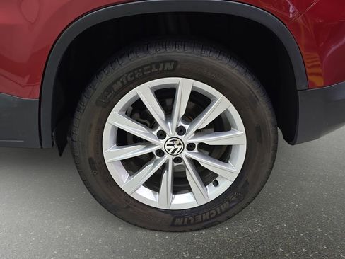 Used 2014 Volkswagen Tiguan SE AWD/4WD image 29
