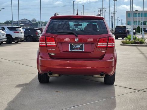 Used 2010 Dodge Journey SXT w/ Flexible Seating Group FWD image 12