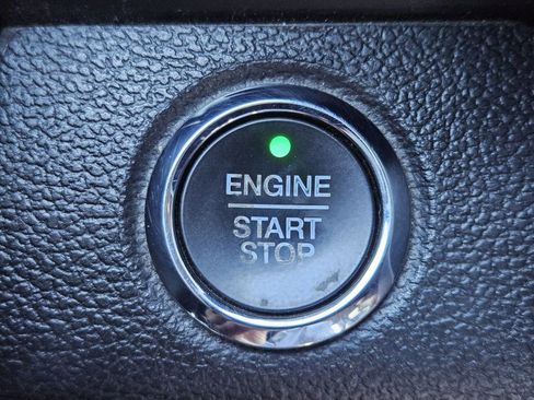 Used 2019 Ford F150 Platinum w/ Equipment Group 701A Luxury image 25