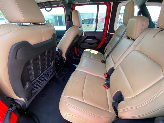 Used 2019 Jeep Wrangler Unlimited Rubicon w/ Dual Top Group AWD/4WD image 14