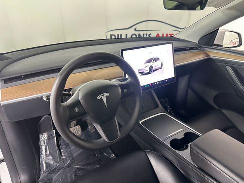Used 2023 Tesla Model Y Long Range AWD/4WD image 20