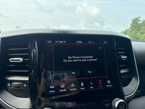 Used 2020 RAM 1500 Big Horn AWD/4WD image 26