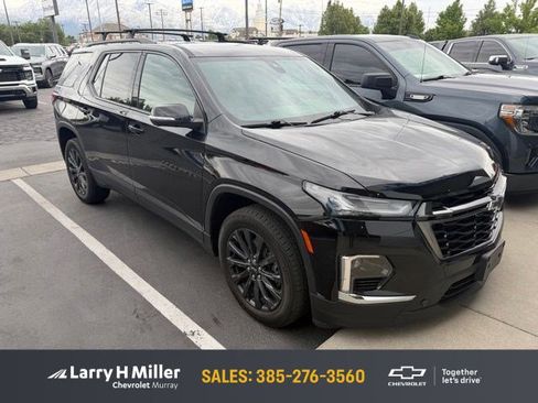 Used 2023 Chevrolet Traverse RS w/ LPO, Floor Liner Package AWD/4WD image 1