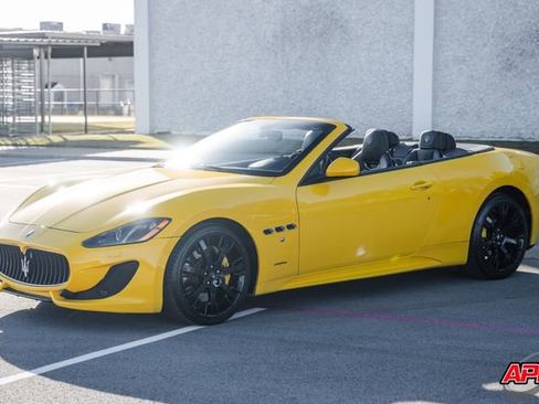 Used 2014 Maserati GranTurismo Sport image 39