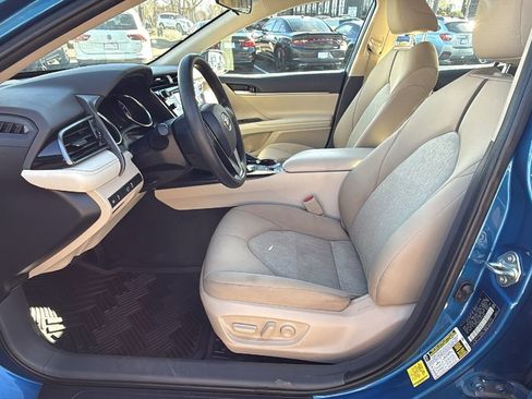Used 2020 Toyota Camry LE w/ Carpet Mat Package image 10