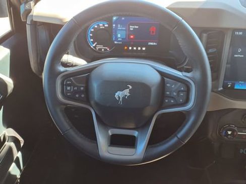 Used 2024 Ford Bronco Wildtrak image 20