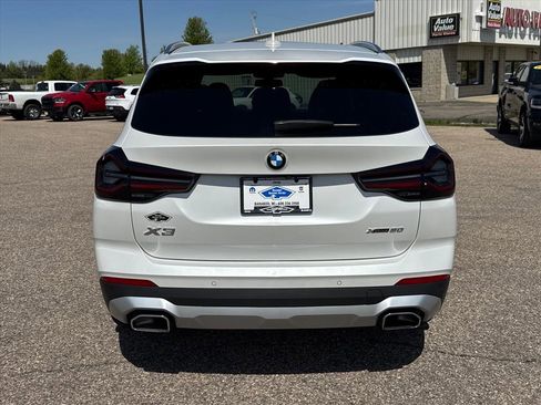 Used 2024 BMW X3 xDrive30i AWD/4WD image 3