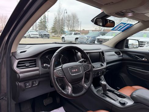 Certified 2017 GMC Acadia SLT image 16