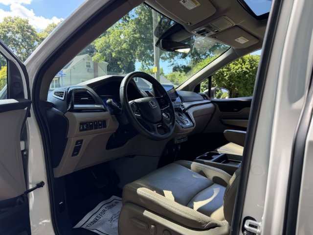 Used 2023 Honda Odyssey Touring image 21