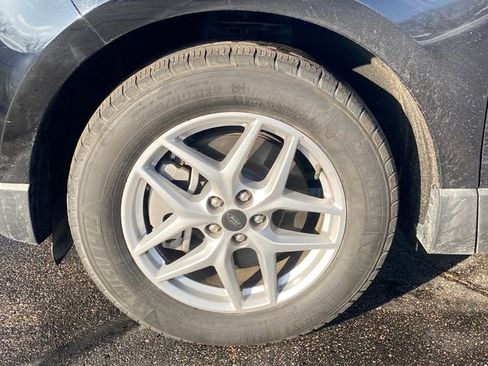 Used 2024 Ford Edge SEL image 22