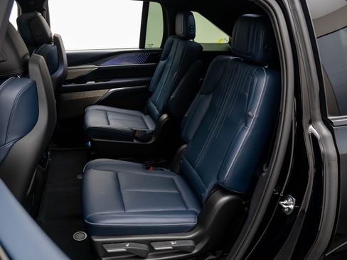 New 2025 Cadillac Escalade IQ Sport 2 w/ LPO, ONYX Package image 20