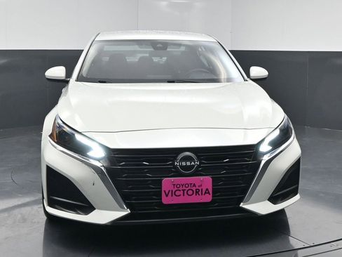 Used 2023 Nissan Altima 2.5 SV image 17