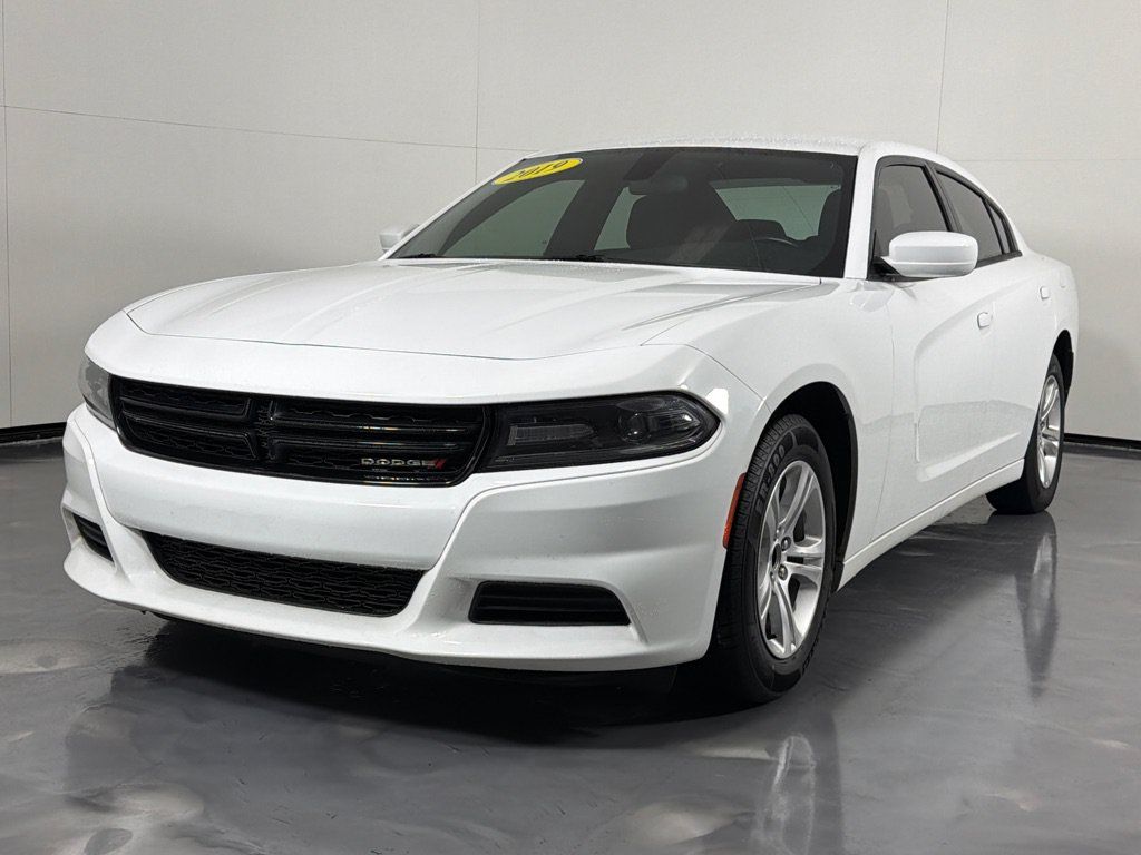 Used 2019 Dodge Charger SXT RWD image 10