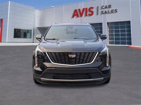 Used 2023 Cadillac XT4 Premium Luxury image 2