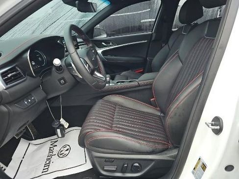 Used 2024 Genesis G70 3.3T Advanced image 4