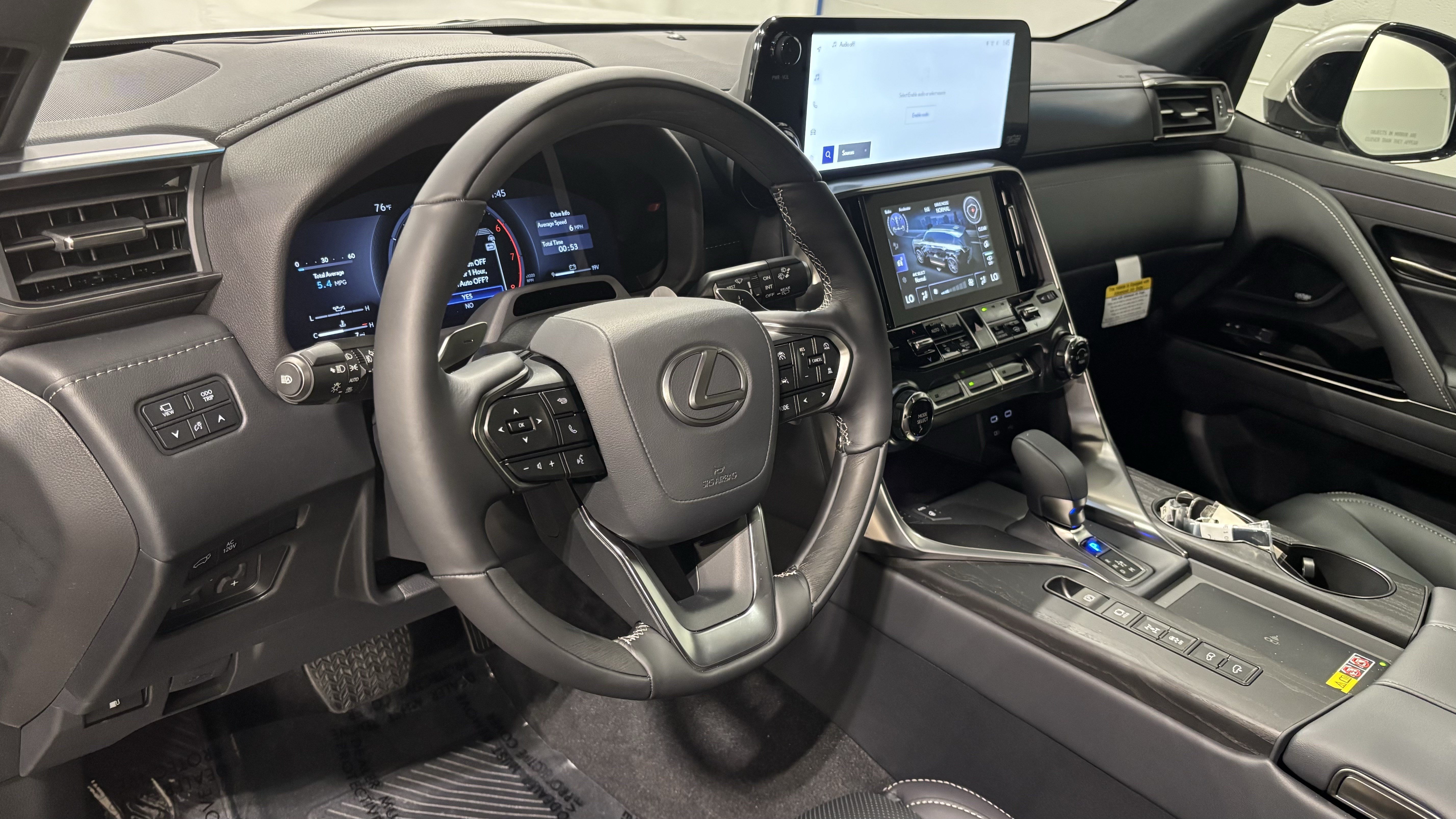 Certified 2026 Lexus LX 700h Luxury AWD/4WD image 31