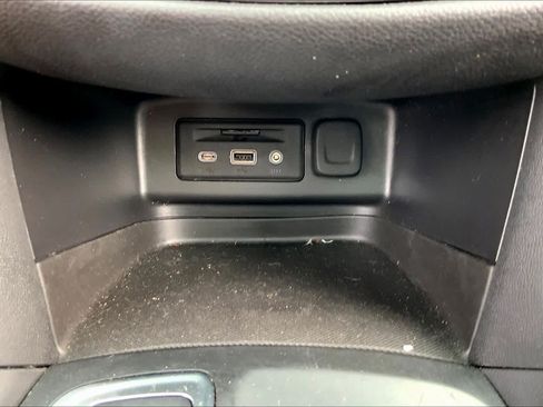 Used 2019 Chevrolet Equinox LT AWD/4WD image 34