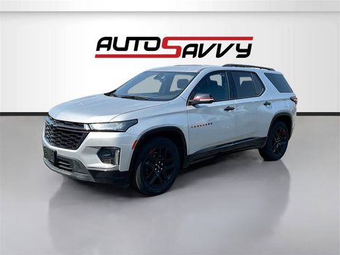 Used 2022 Chevrolet Traverse Premier w/ Redline Edition image 3