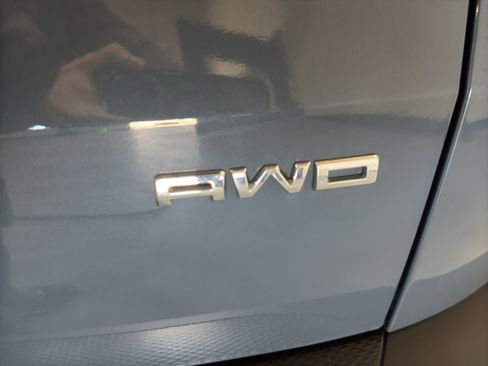 Used 2025 Ford Escape Platinum image 12