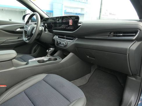 Certified 2026 Buick Envista Preferred FWD image 16