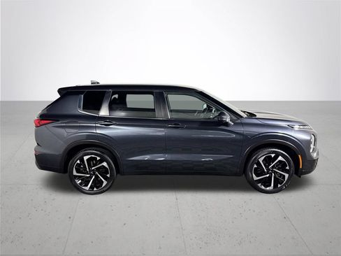 Used 2024 Mitsubishi Outlander SE AWD/4WD image 5