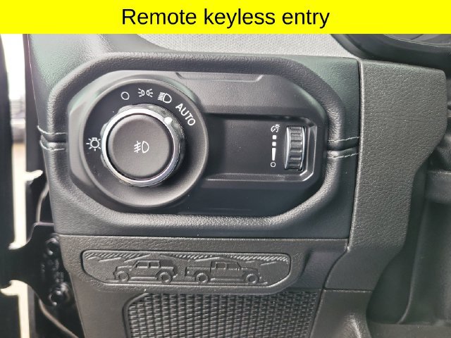 Used 2024 Jeep Wrangler Unlimited Sahara AWD/4WD image 19