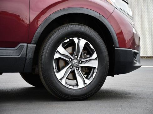Used 2017 Honda CR-V LX image 9
