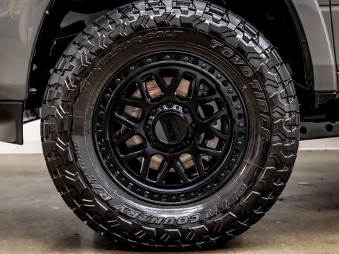 Used 2026 RAM 2500 Limited AWD/4WD image 40