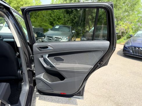 Used 2019 Volkswagen Tiguan S w/ Driver Assistance Package FWD image 12