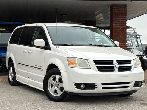 Used 2008 Dodge Grand Caravan SXT w/ Family Value Group image 1