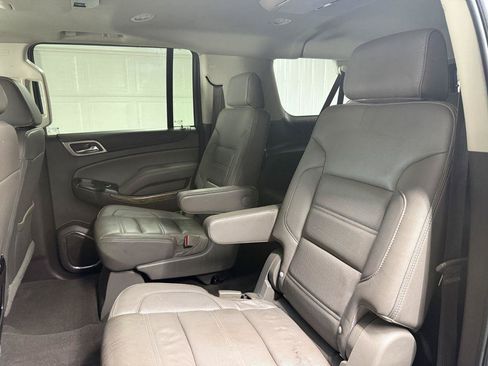 Used 2019 GMC Yukon XL Denali w/ Denali Ultimate Package AWD/4WD image 27
