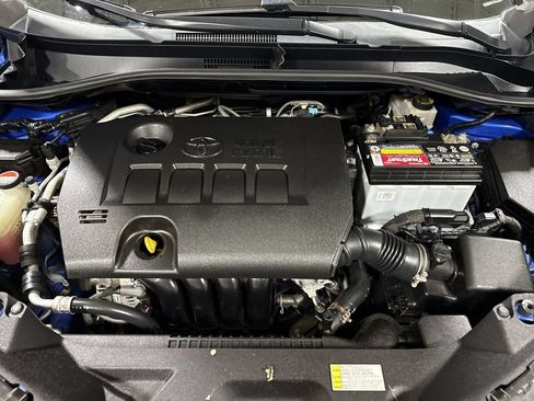 Used 2018 Toyota C-HR XLE FWD image 24