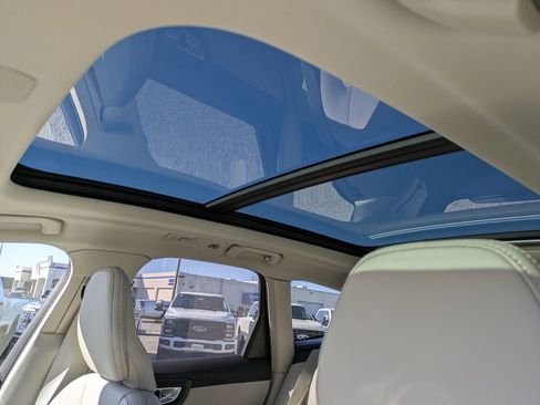 New 2026 Volvo XC60 B5 Ultra w/ Protection Package Premier image 19