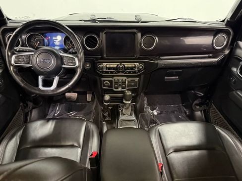 Used 2021 Jeep Wrangler Unlimited Sahara AWD/4WD image 32