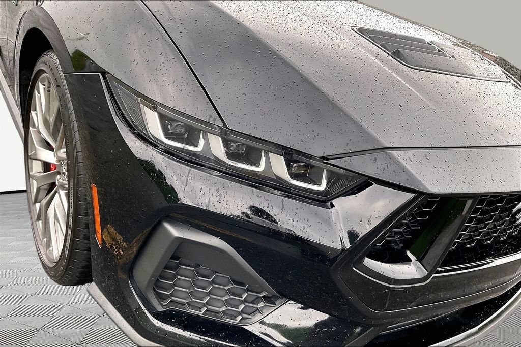 Used 2024 Ford Mustang GT Premium RWD image 34