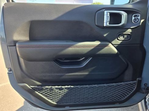 New 2025 Jeep Wrangler Unlimited Rubicon image 15