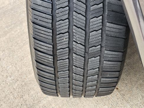 Used 2019 Jeep Grand Cherokee Altitude image 10