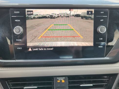 Used 2022 Volkswagen Taos SEL AWD/4WD image 17