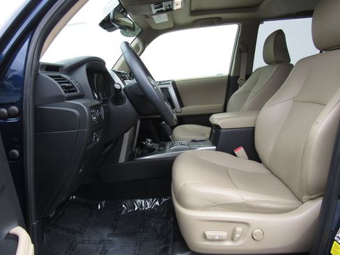Certified 2022 Toyota 4Runner Limited AWD/4WD image 10