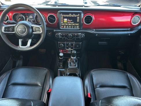 Used 2023 Jeep Gladiator Rubicon w/ Cold Weather Group AWD/4WD image 13