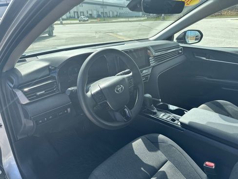 Used 2025 Toyota Camry LE w/ Convenience Package FWD image 11