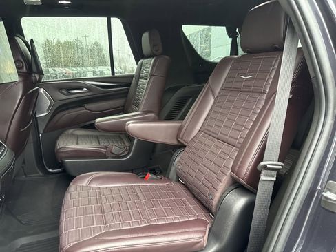 Used 2022 Cadillac Escalade Sport Platinum AWD/4WD image 21