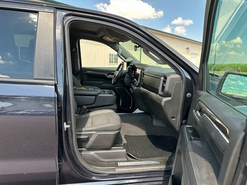 Used 2023 Chevrolet Silverado 1500 LT AWD/4WD image 26