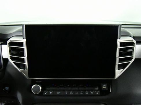 New 2026 Toyota Tundra Limited AWD/4WD image 4