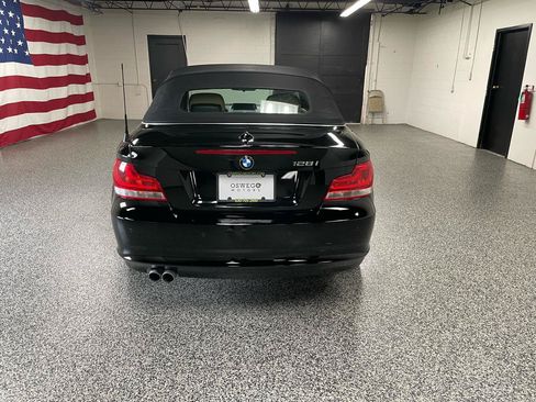 Used 2013 BMW 128i Convertible RWD image 7