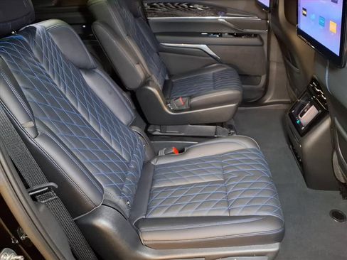 Certified 2026 Cadillac Escalade IQ Sport 1 image 19