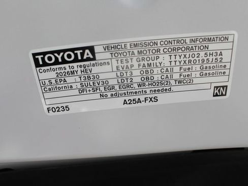 Certified 2026 Toyota Sienna XLE FWD image 15